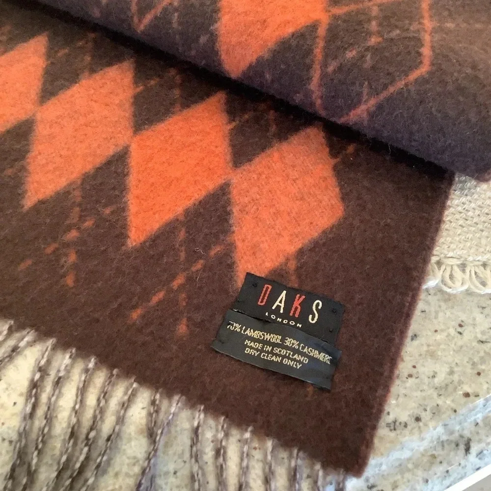 Daks Wool & Cashmere Argyle Fringe Scarf Made in Scotland Brown and Oran… - Picture 5 of 6